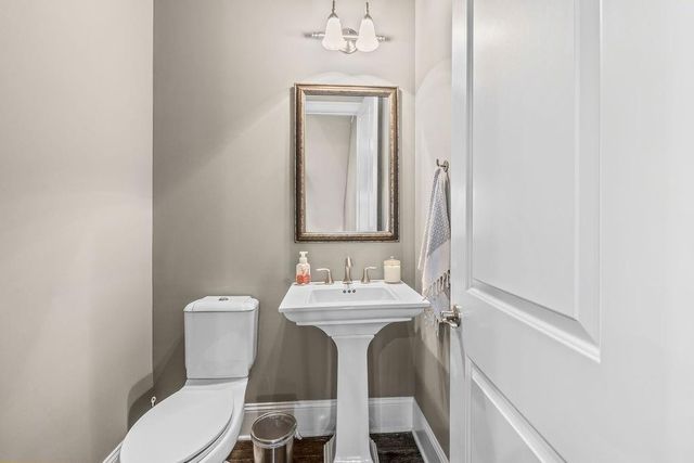 307 Alderwood Lane, Sandy Springs, GA 30328