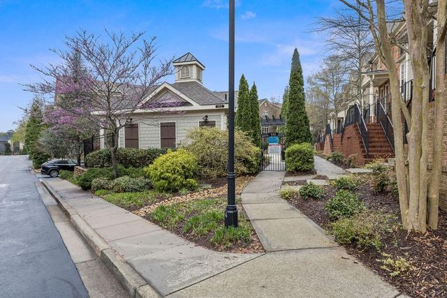 307 Alderwood Lane, Sandy Springs, GA 30328