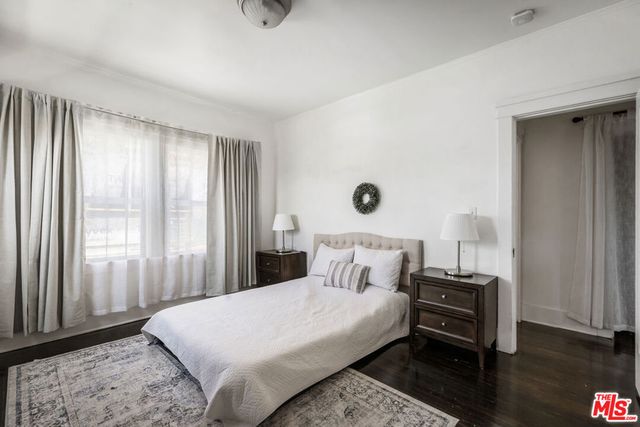 1120 W Edgeware Road, Los Angeles, CA 90026