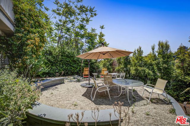 1120 W Edgeware Road, Los Angeles, CA 90026