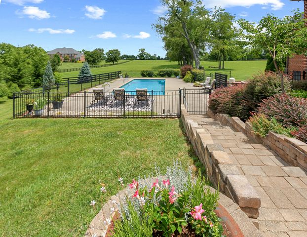 1601 Sahalee Drive, Lexington, KY 40511