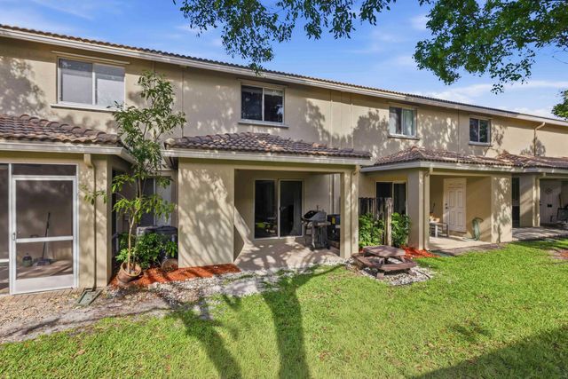 5959 London Lane, Tamarac, FL 33321