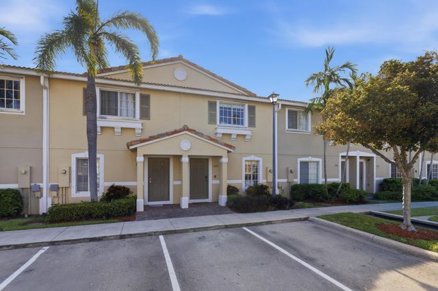 5959 London Lane, Tamarac, FL 33321