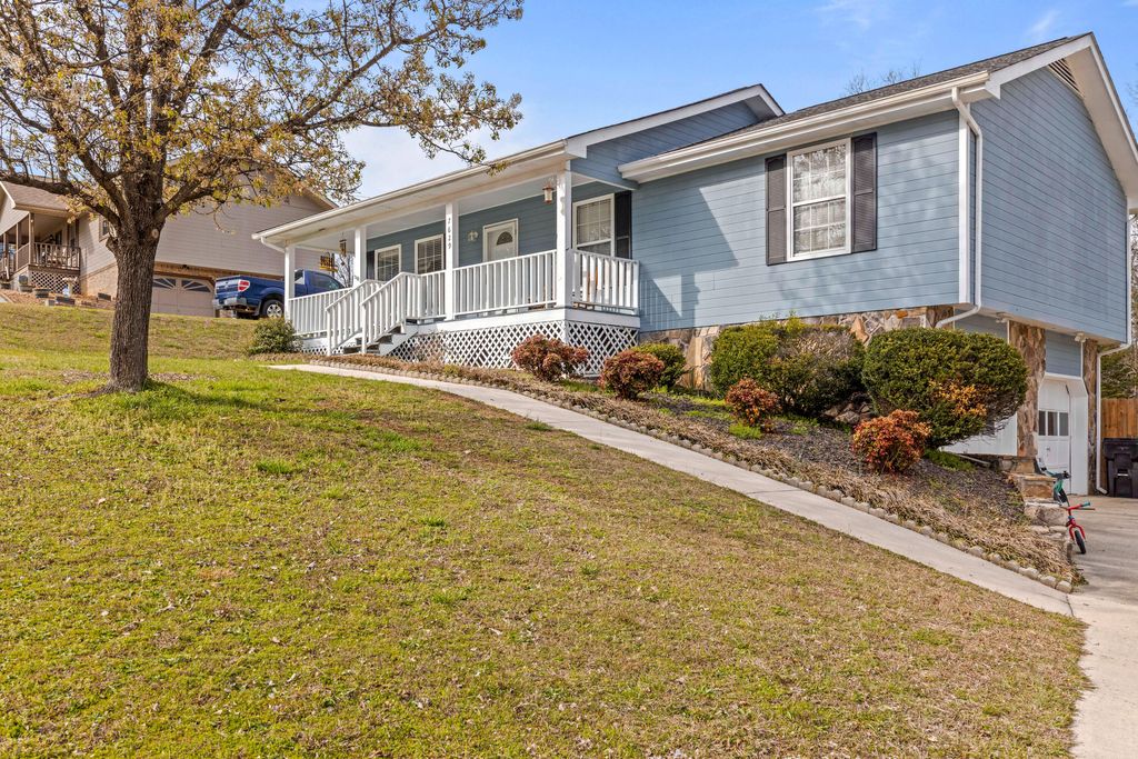 7629 Walnut Hills Drive, Harrison, TN 37341