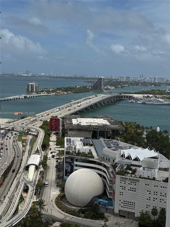 1040 Biscayne Boulevard 2605, Miami, FL 33132