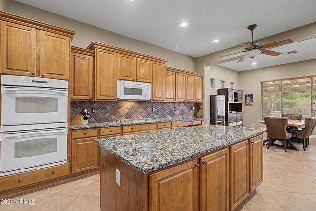 1351 E CANARY Drive, Gilbert, AZ 85297