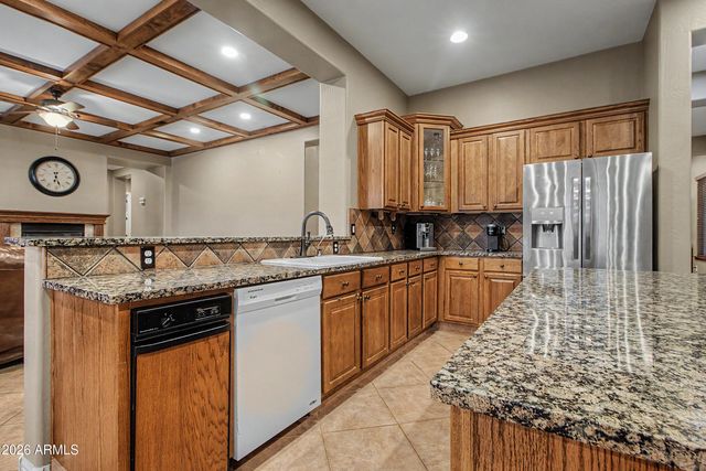 1351 E CANARY Drive, Gilbert, AZ 85297