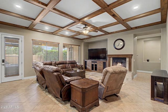 1351 E CANARY Drive, Gilbert, AZ 85297