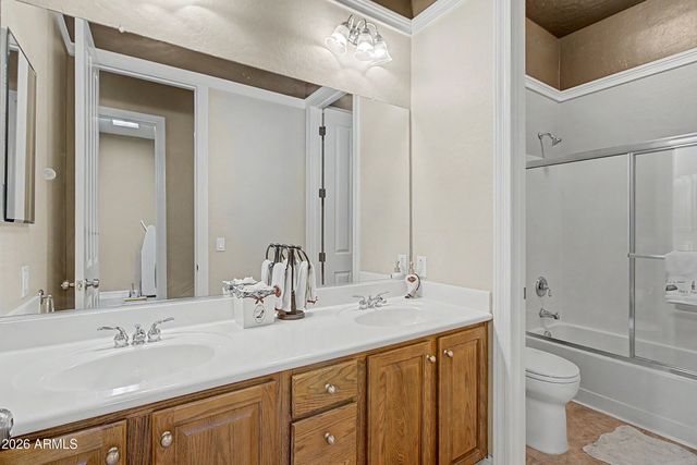1351 E CANARY Drive, Gilbert, AZ 85297