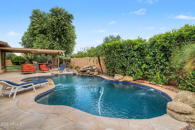1351 E CANARY Drive, Gilbert, AZ 85297