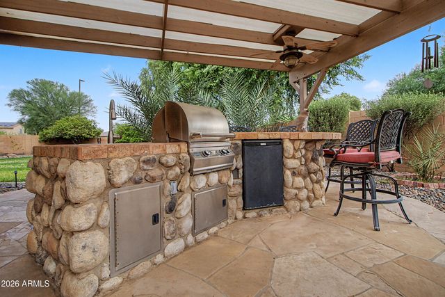 1351 E CANARY Drive, Gilbert, AZ 85297