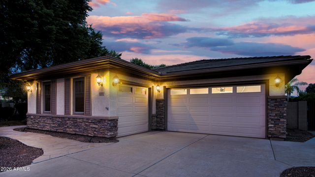 1351 E CANARY Drive, Gilbert, AZ 85297