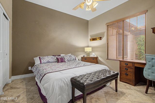 1351 E CANARY Drive, Gilbert, AZ 85297