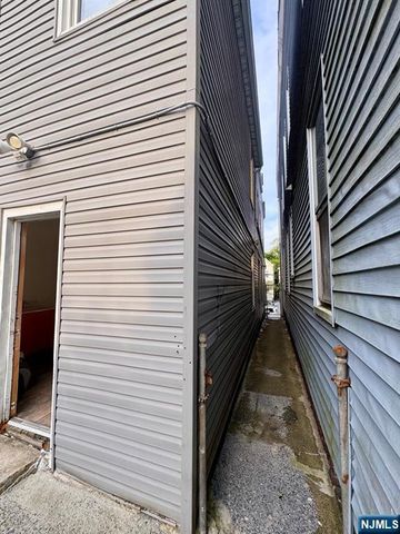 149 Fairmount Avenue, Newark, NJ 07103