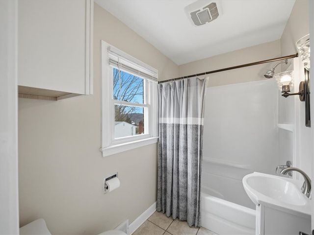 2004 Spring St, Hopewell Twp, PA 15001