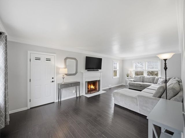 2004 Spring St, Hopewell Twp, PA 15001