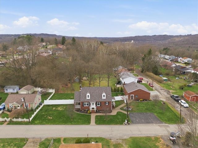 2004 Spring St, Hopewell Twp, PA 15001