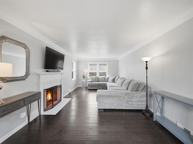 2004 Spring St, Hopewell Twp, PA 15001