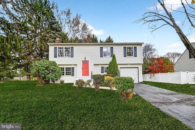 43 LINDEN LN, Plainsboro, NJ 08536