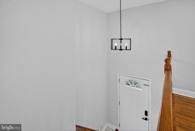 43 LINDEN LN, Plainsboro, NJ 08536