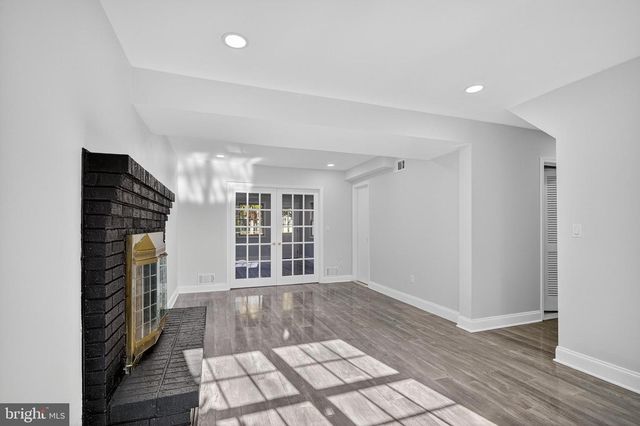 43 LINDEN LN, Plainsboro, NJ 08536