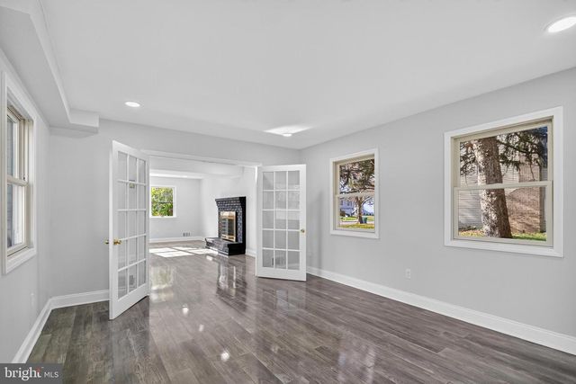 43 LINDEN LN, Plainsboro, NJ 08536