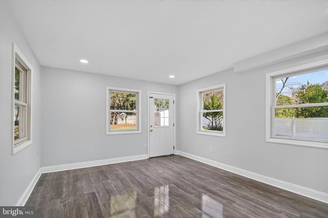 43 LINDEN LN, Plainsboro, NJ 08536