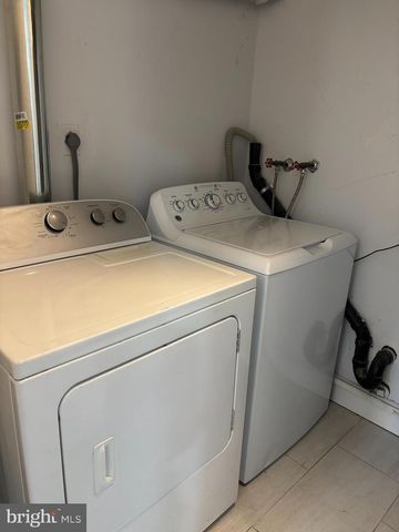 43 LINDEN LN, Plainsboro, NJ 08536