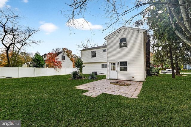 43 LINDEN LN, Plainsboro, NJ 08536