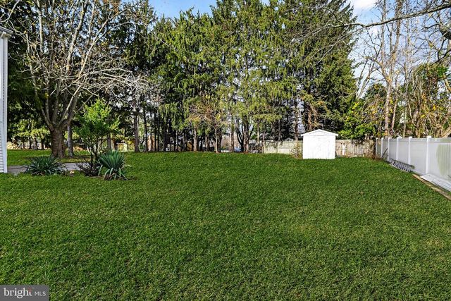 43 LINDEN LN, Plainsboro, NJ 08536