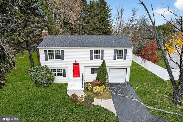 43 LINDEN LN, Plainsboro, NJ 08536