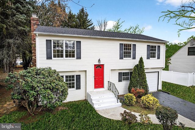 43 LINDEN LN, Plainsboro, NJ 08536