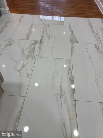 43 LINDEN LN, Plainsboro, NJ 08536