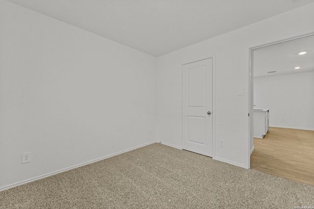 16052 Mahogany Way, Elmendorf, TX 78112