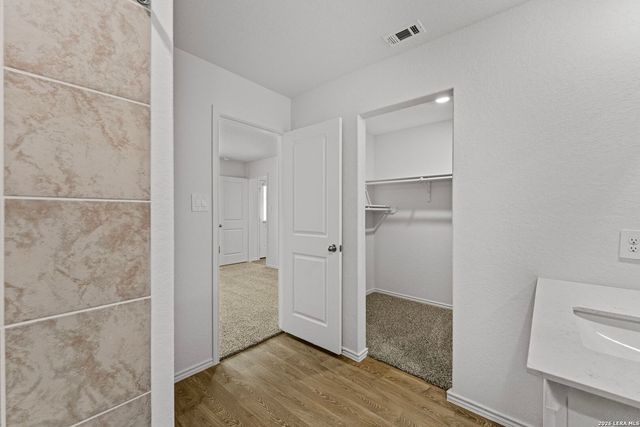 16052 Mahogany Way, Elmendorf, TX 78112