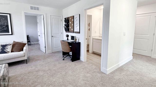 8122 Cedar Pointe Dr, Louisville, KY 40229