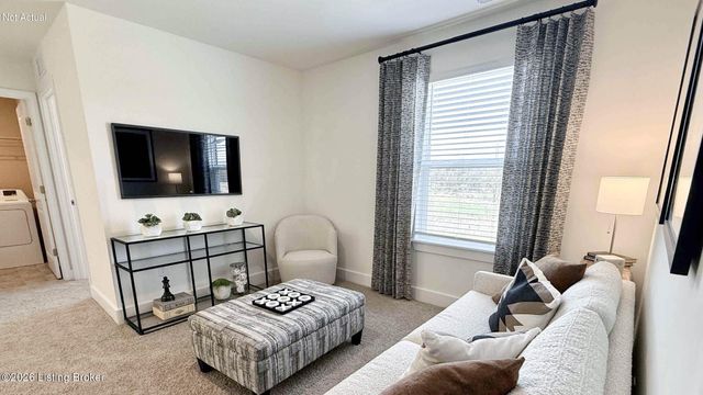 8122 Cedar Pointe Dr, Louisville, KY 40229