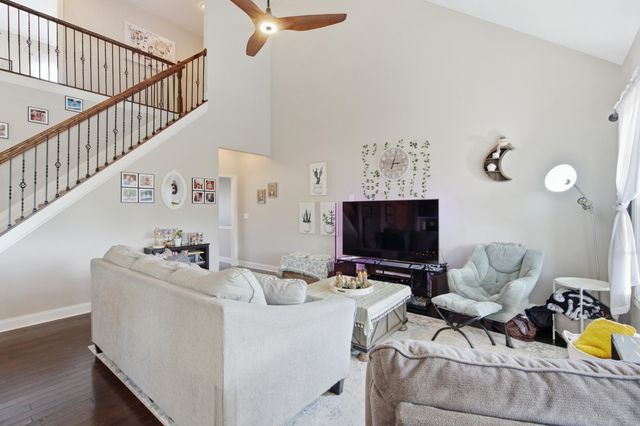 172 Tuscany Way, Richmond, KY 40475