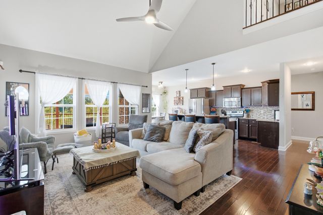 172 Tuscany Way, Richmond, KY 40475