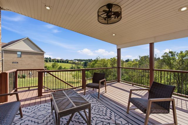 172 Tuscany Way, Richmond, KY 40475