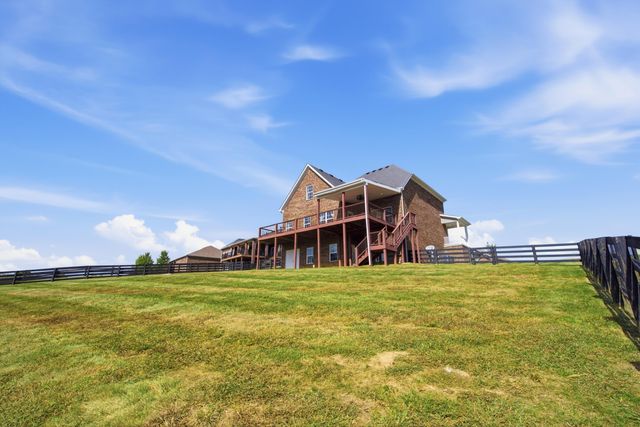 172 Tuscany Way, Richmond, KY 40475