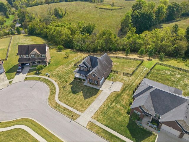 172 Tuscany Way, Richmond, KY 40475
