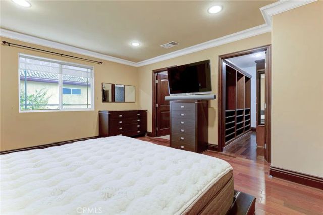 10610 Oak Tree, Sunland, CA 91040