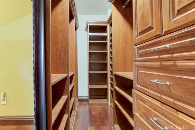10610 Oak Tree, Sunland, CA 91040