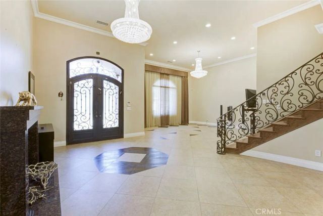 10610 Oak Tree, Sunland, CA 91040