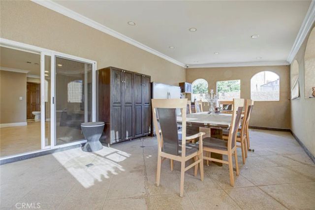 10610 Oak Tree, Sunland, CA 91040