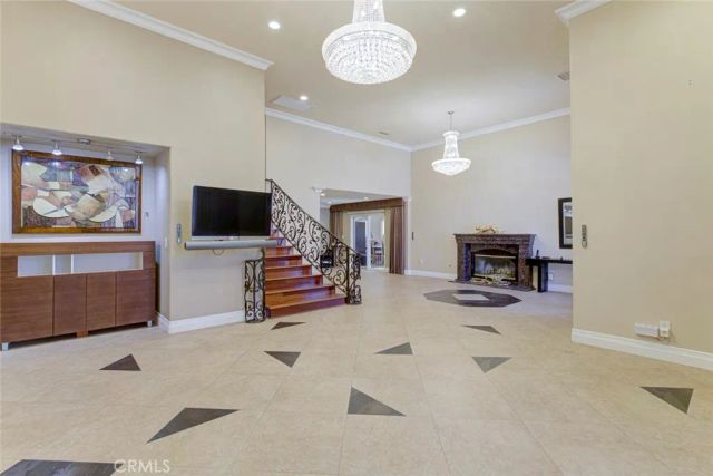 10610 Oak Tree, Sunland, CA 91040