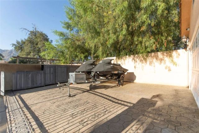 10610 Oak Tree, Sunland, CA 91040