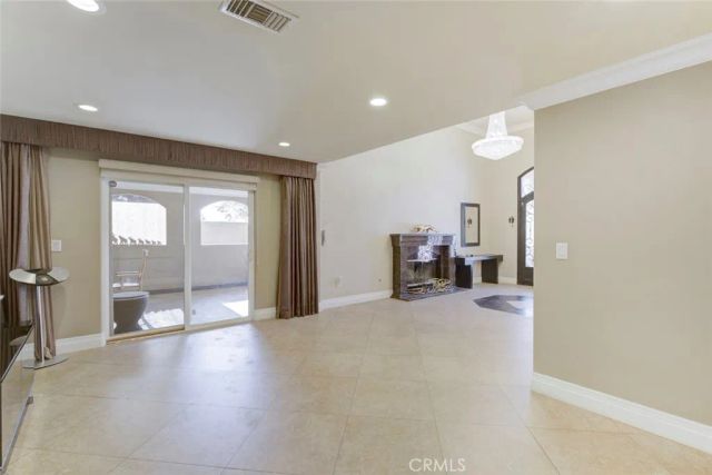 10610 Oak Tree, Sunland, CA 91040
