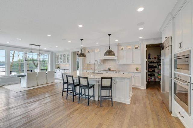2468 Woods Drive, Victoria, MN 55386